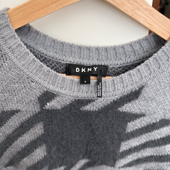 DKNY Gray Checked Pullover Sweater - Picture 3 of 5